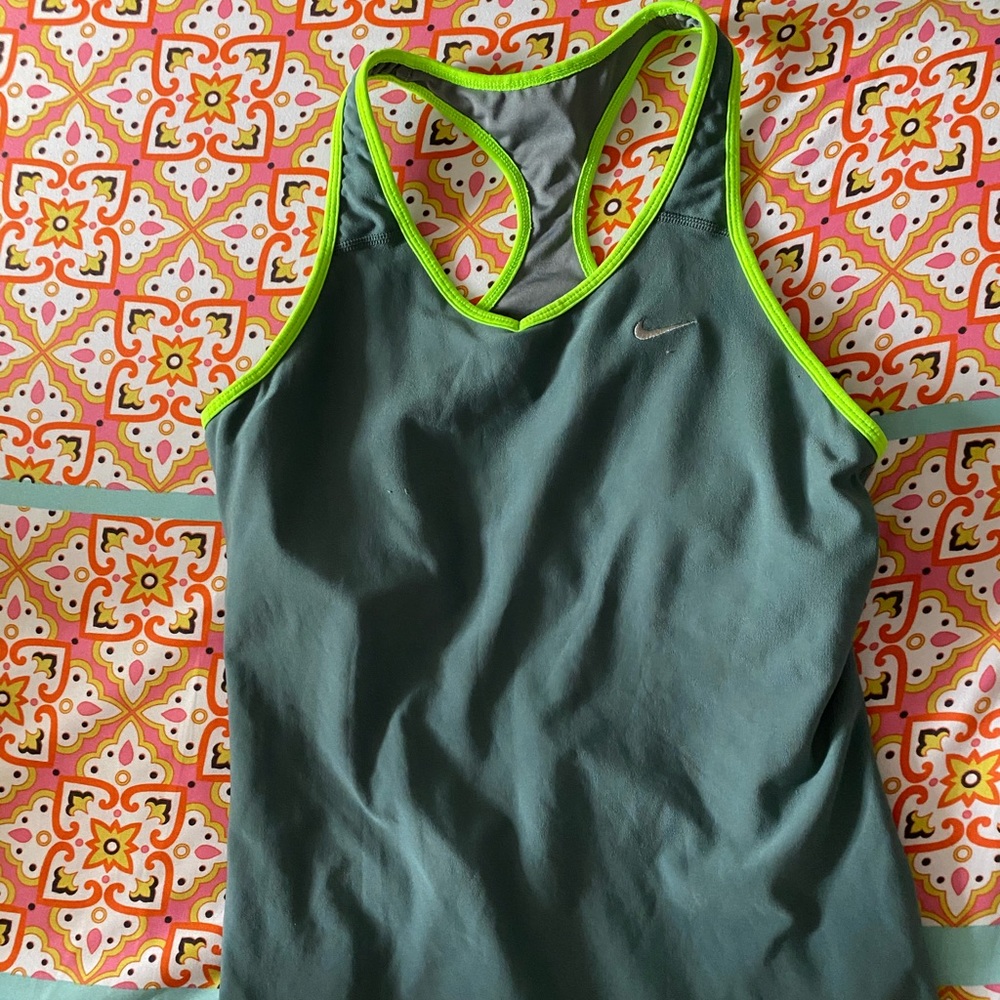 Nike dry fit sports top
